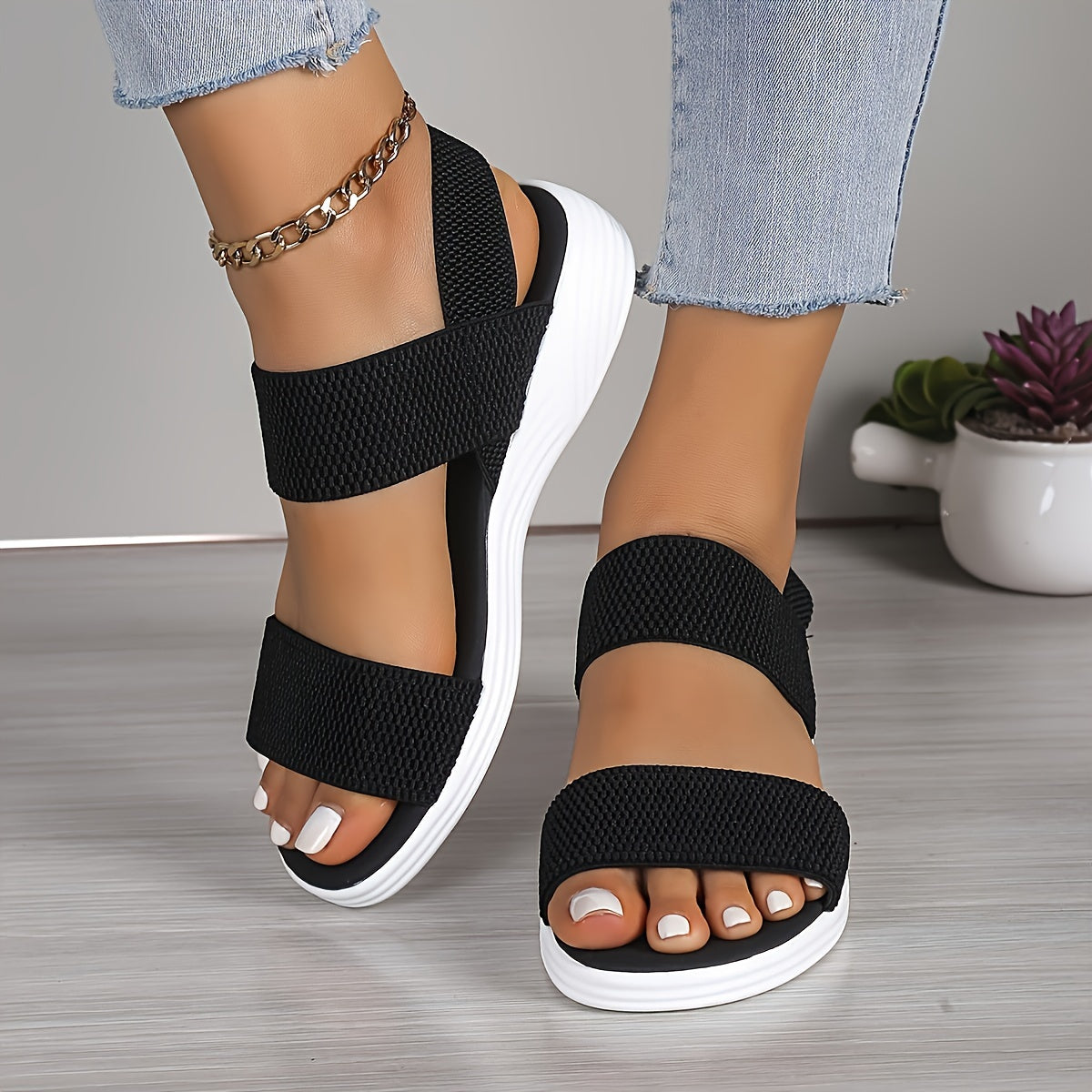 Emilia – Lightweight Stretch Sandals