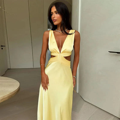 Maira - Sleek Sleeveless V-Neck Maxi Dress