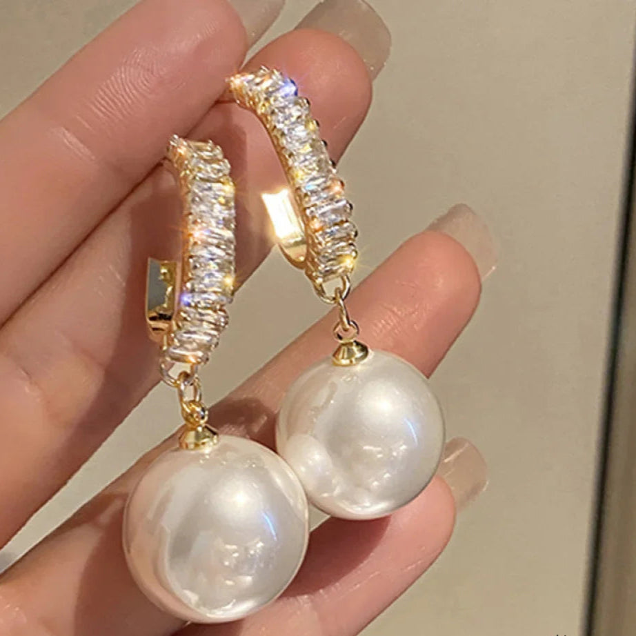 Alanna – Pendientes de lujo de perla y circonita